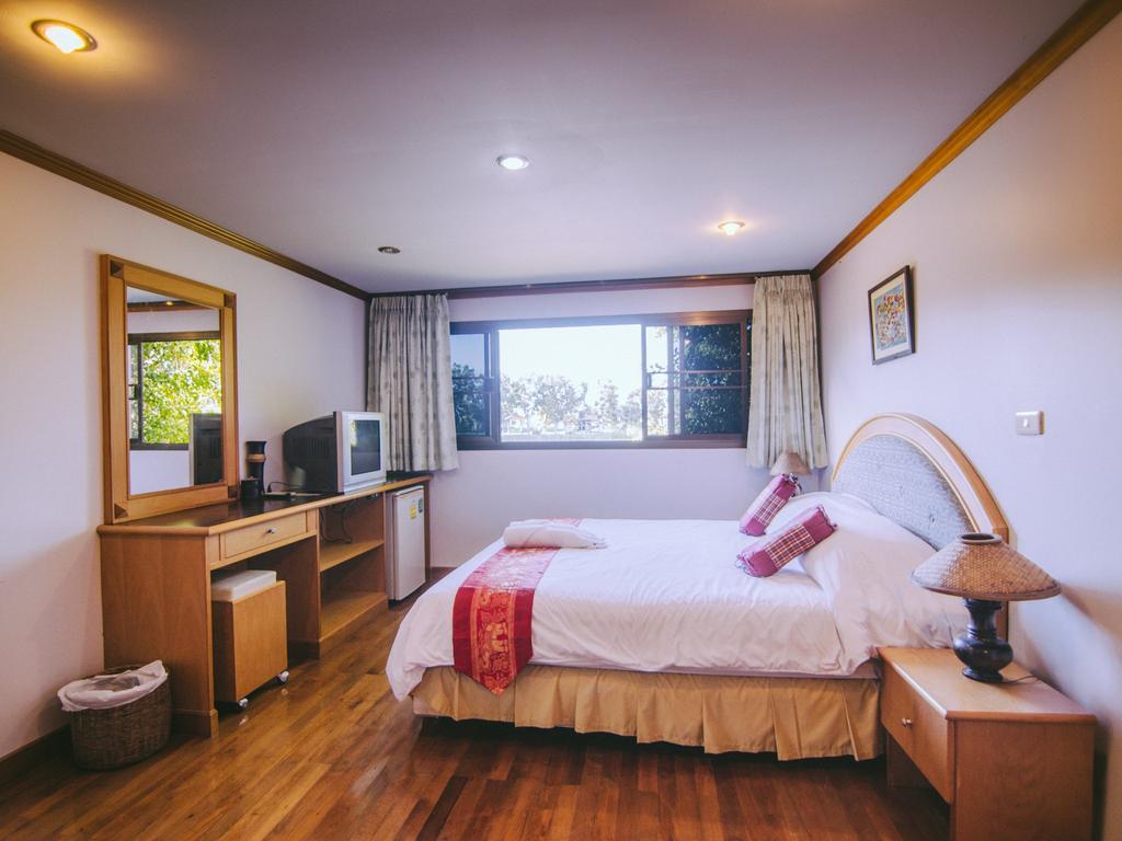Tanita Lagoon Resort Удон Тани Стая снимка