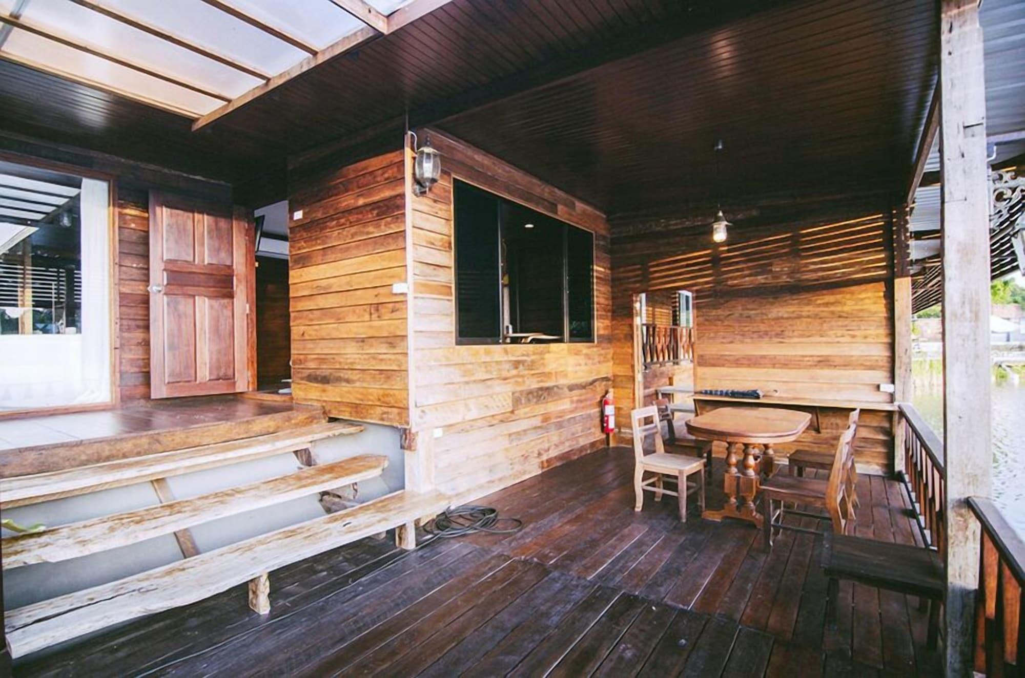 Tanita Lagoon Resort Удон Тани Екстериор снимка