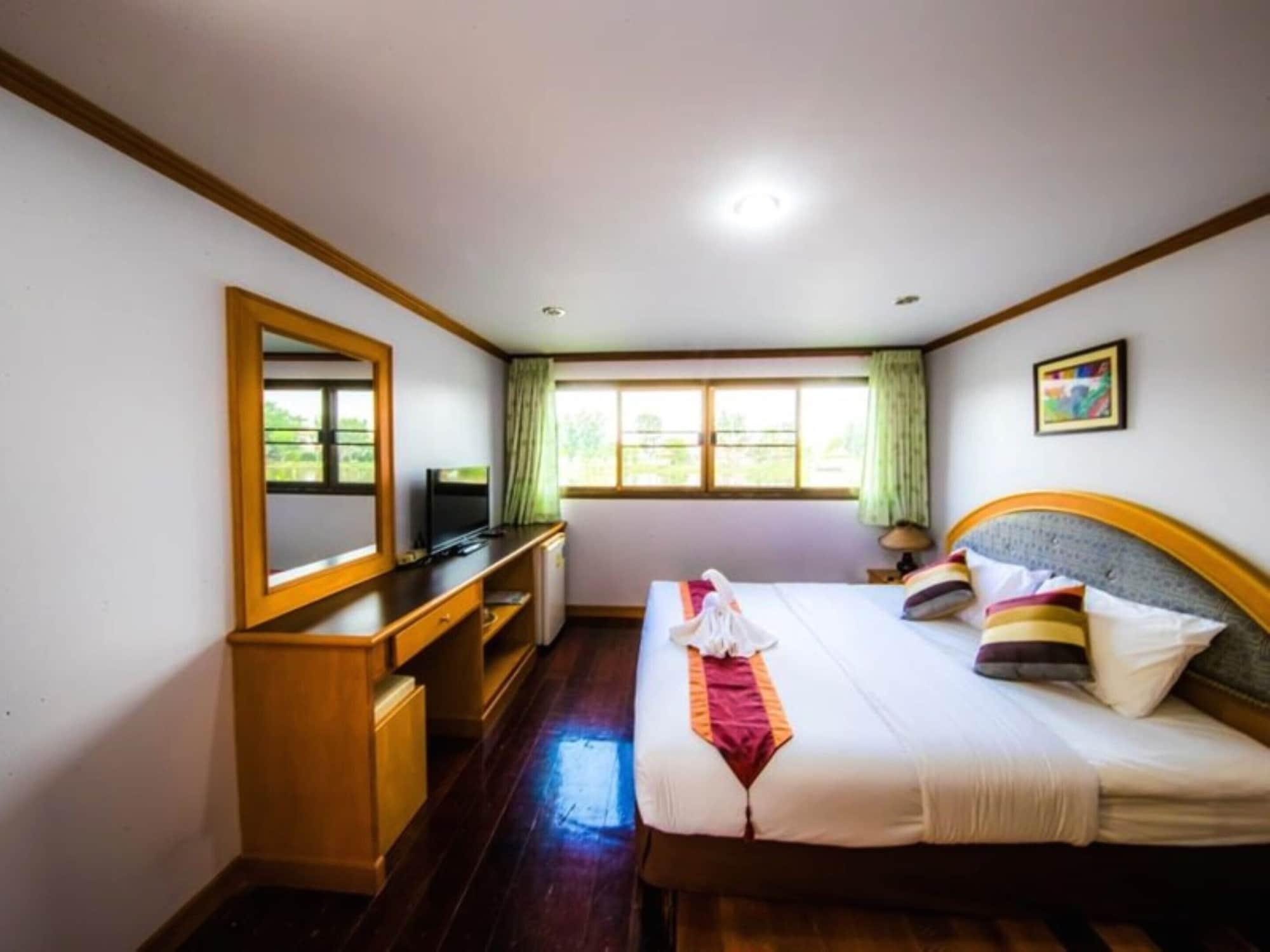 Tanita Lagoon Resort Удон Тани Екстериор снимка