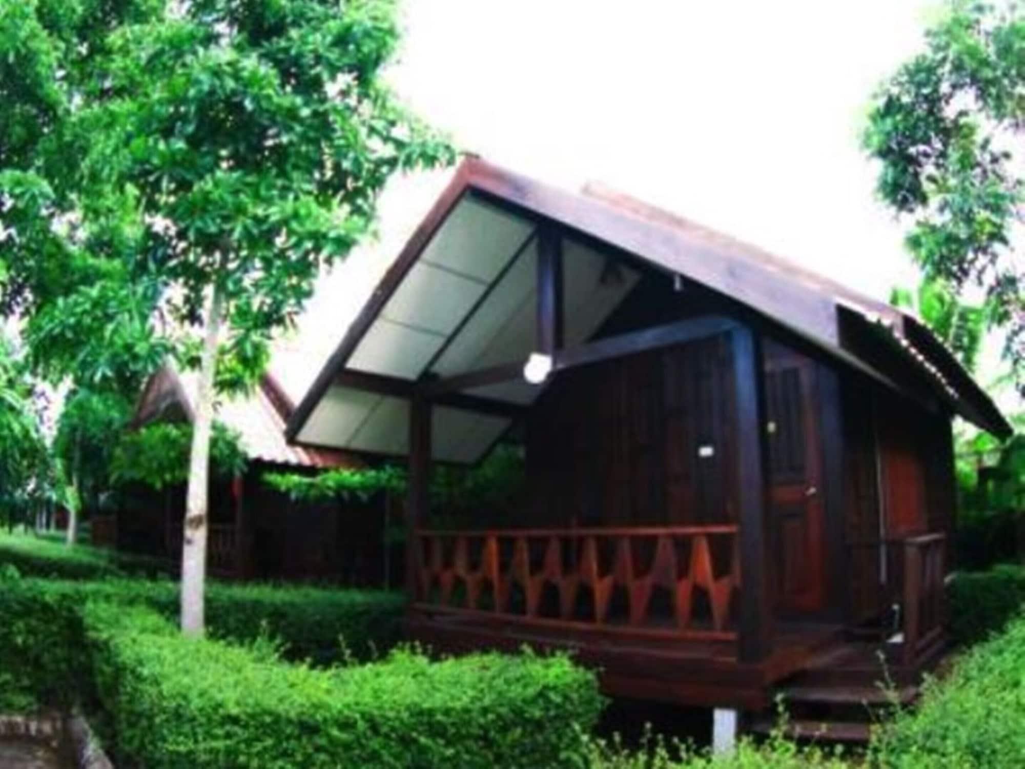 Tanita Lagoon Resort Удон Тани Екстериор снимка