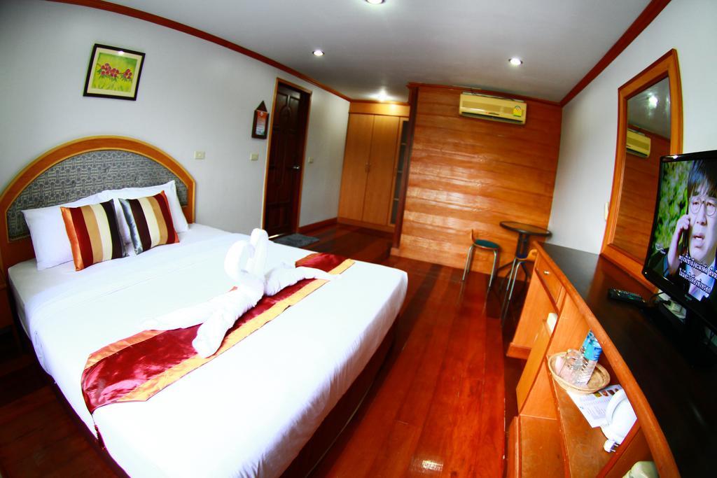 Tanita Lagoon Resort Удон Тани Стая снимка