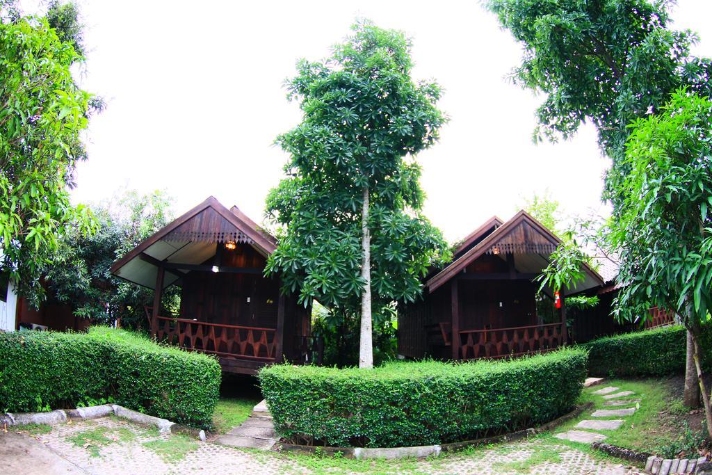 Tanita Lagoon Resort Удон Тани Стая снимка